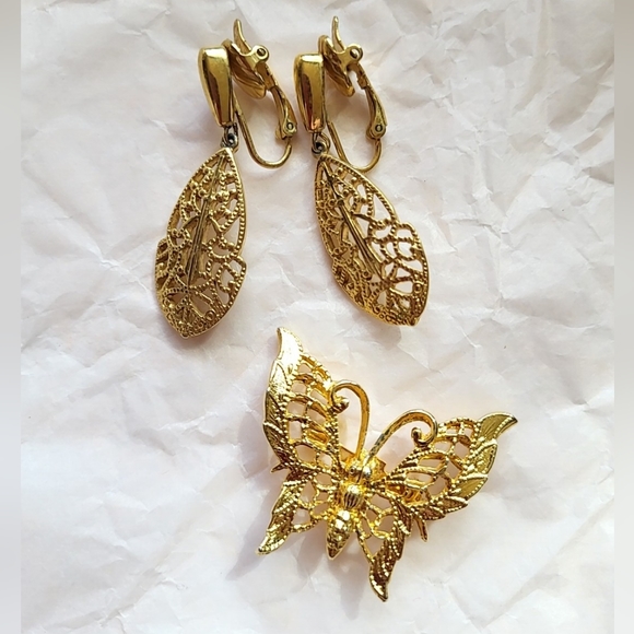 TRIFARI VINTAGE FILIGREE CLIP EARRINGS + BUTTERFLY BROOCH - Picture 8 of 8